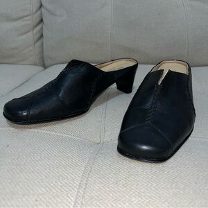 Lavorazione Artigiana Relaxshoe Women's Black Leather Mule Sz 37 / 7